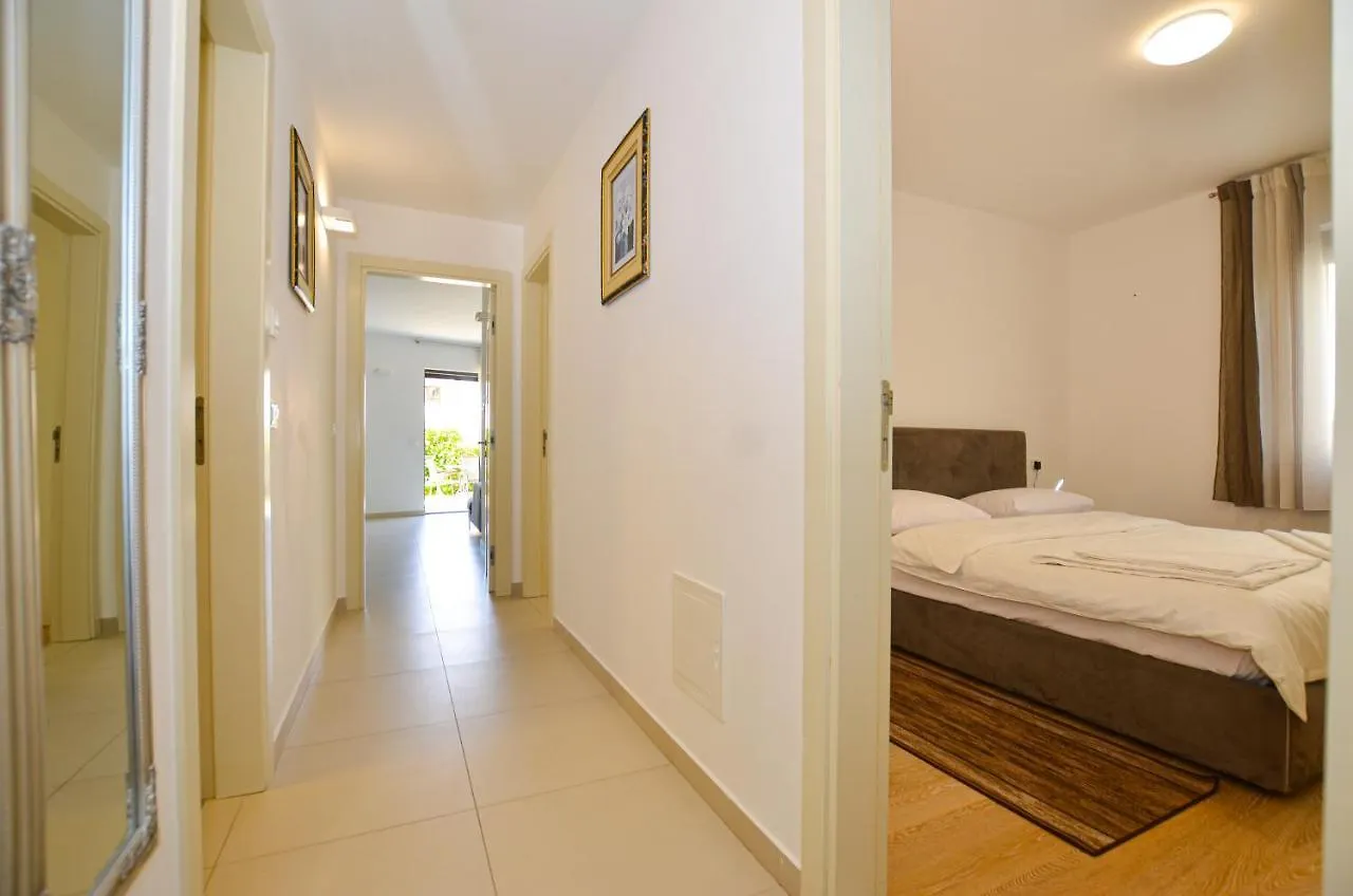 Tomo Borik Apartment Rovinj 0*,